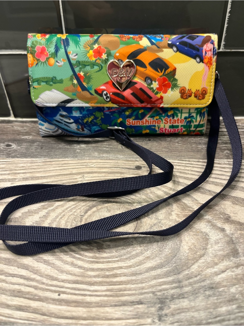 Sunshine State Multi-Color Crossbody Bag - Picture 2 of 8